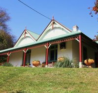 Ravenscroft and The Cottage - Coogee Beach Accommodation