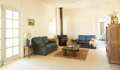 Ashgrove House: Farm Club Australia - Coogee Beach Accommodation 2