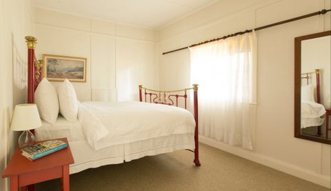 Ashgrove House: Farm Club Australia - Coogee Beach Accommodation 7