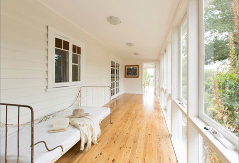 Ashgrove House: Farm Club Australia - Coogee Beach Accommodation 9