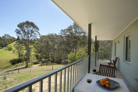Highfields Country Cottages - Coogee Beach Accommodation 2