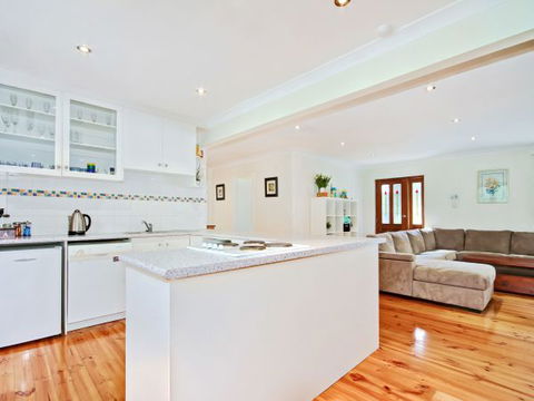 Century 21 SouthCoast: Moana Blue - Coogee Beach Accommodation 1