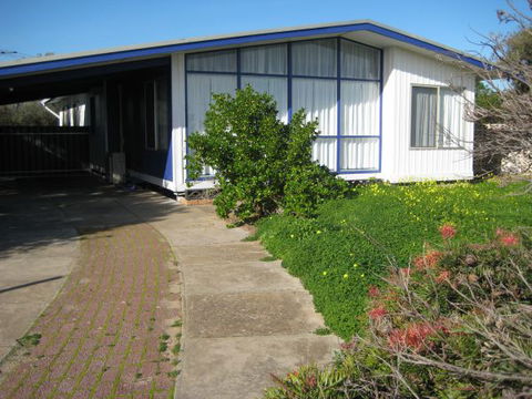 Century 21 SouthCoast: Moana Blue - Coogee Beach Accommodation 20