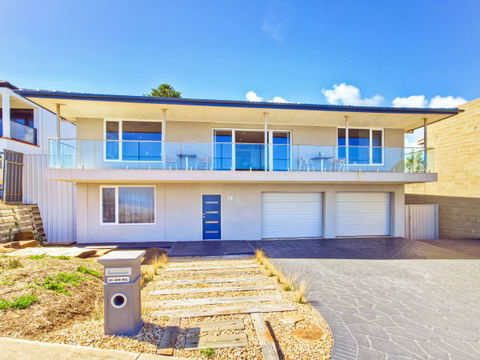 Century 21 SouthCoast: Moana Blue - Coogee Beach Accommodation 48