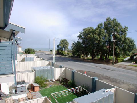 Century 21 SouthCoast: Moana Blue - Coogee Beach Accommodation 54