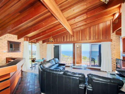 Century 21 SouthCoast: Moana Blue - Coogee Beach Accommodation 61