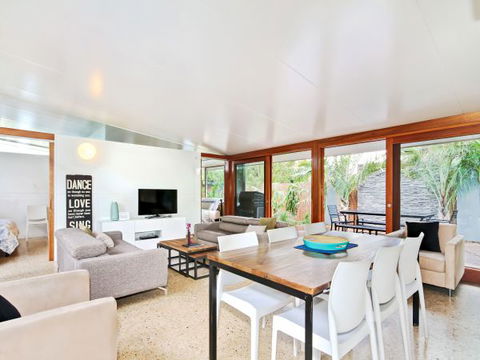 Century 21 SouthCoast: Moana Blue - Coogee Beach Accommodation 69