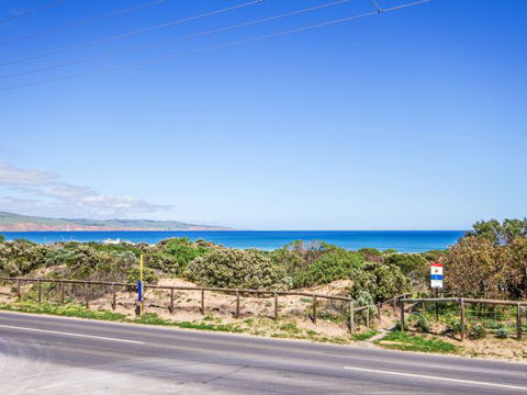 Century 21 SouthCoast: Moana Blue - Coogee Beach Accommodation 88