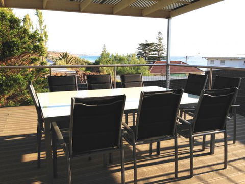 Century 21 SouthCoast: Moana Blue - Coogee Beach Accommodation 90