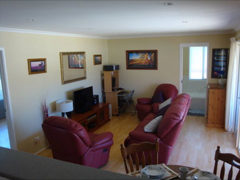 Christies Cottage For Holidays And Relocations. - Coogee Beach Accommodation 24