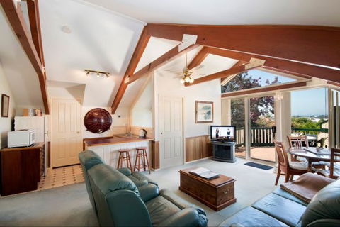 Gateway To The Great Ocean Road B&B - Coogee Beach Accommodation 0