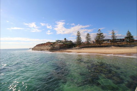 Christies Cottage For Holidays And Relocations. - Coogee Beach Accommodation 11