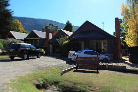 Mackey's Peak Villas - Coogee Beach Accommodation 0