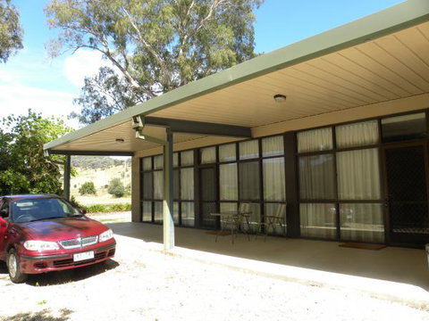 Myrtleford Masonic Units - Coogee Beach Accommodation 3