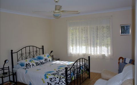 Sandy Lake Farm Stay Accommodation Gingin WA - Coogee Beach Accommodation 3