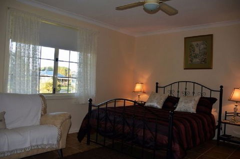 Sandy Lake Farm Stay Accommodation Gingin WA - Coogee Beach Accommodation 4