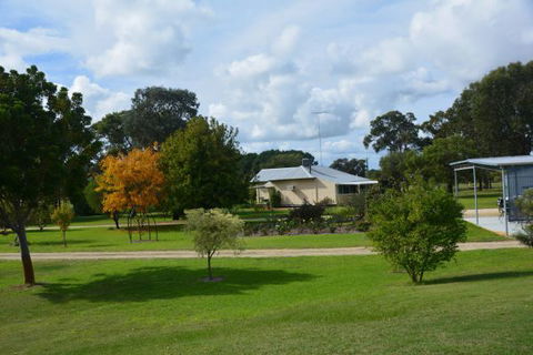 Sandy Lake Farm Stay Accommodation Gingin WA - Coogee Beach Accommodation 9