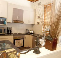Anderl's Beach Cottage - Coogee Beach Accommodation
