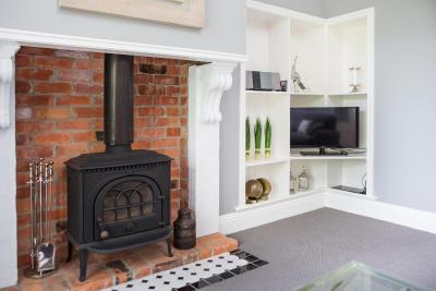 Oak Tree Lodge - Coogee Beach Accommodation 1