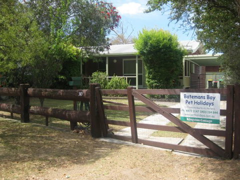 Grantham House  Pet Friendly Holiday Home - Coogee Beach Accommodation 0