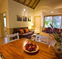 Autumn Abode Cottages - Coogee Beach Accommodation
