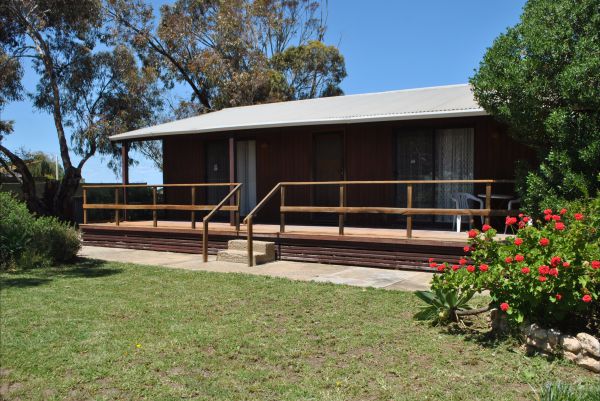 Clinton ACT Coogee Beach Accommodation