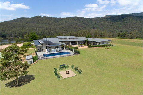 Lake David - Coogee Beach Accommodation 1