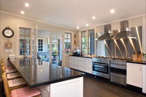 Lake David - Coogee Beach Accommodation 3
