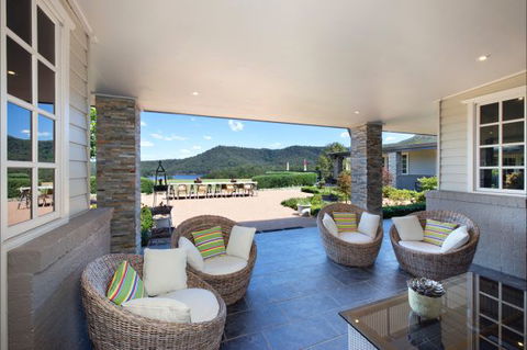 Lake David - Coogee Beach Accommodation 9