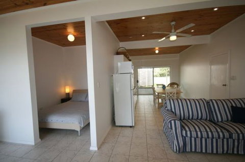 LJ Hooker Goolwa Holiday Rentals - 42 Underwood Avenue, Goolwa Beach - Coogee Beach Accommodation 7