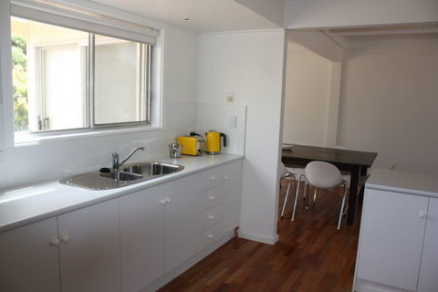 LJ Hooker Goolwa Holiday Rentals - 42 Underwood Avenue, Goolwa Beach - Coogee Beach Accommodation 13