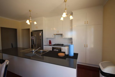 LJ Hooker Goolwa Holiday Rentals - 42 Underwood Avenue, Goolwa Beach - Coogee Beach Accommodation 18