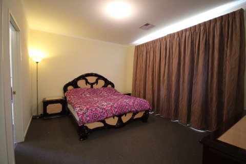 LJ Hooker Goolwa Holiday Rentals - 42 Underwood Avenue, Goolwa Beach - Coogee Beach Accommodation 19
