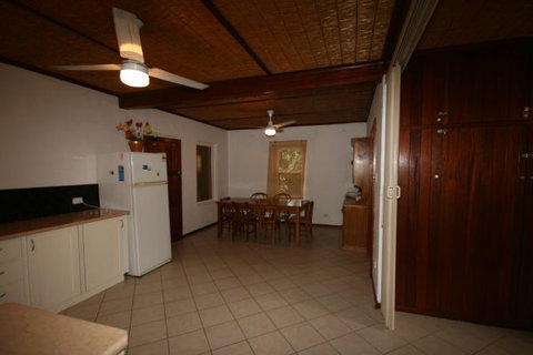 LJ Hooker Goolwa Holiday Rentals - 42 Underwood Avenue, Goolwa Beach - Coogee Beach Accommodation 25