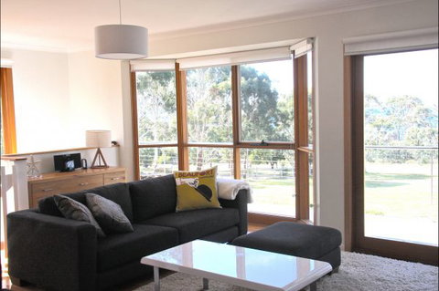 Darlington Beach House @ Spring Beach - Coogee Beach Accommodation 4