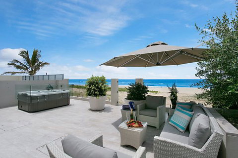 Oceans 74 - An Elite Holiday Home - Coogee Beach Accommodation 10