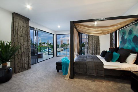 Oceans 74 - An Elite Holiday Home - Coogee Beach Accommodation 22