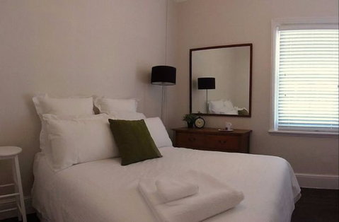 The Edward Townhouses - Coogee Beach Accommodation 1