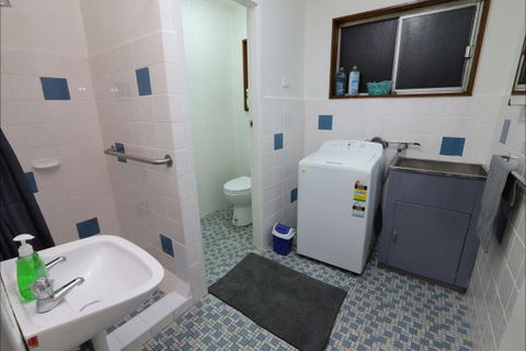 Waratah Beach Breaks - Coogee Beach Accommodation 2
