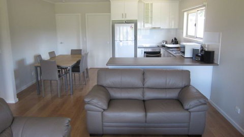 KVH Panorama - Coogee Beach Accommodation 1