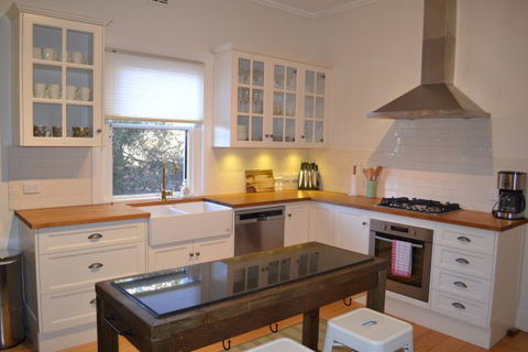 Tin House At Tanunda - Coogee Beach Accommodation 5