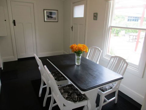 Tin House At Tanunda - Coogee Beach Accommodation 15
