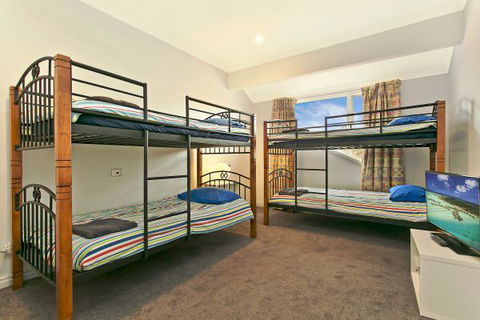 SALT Waterfront Apartment - Coogee Beach Accommodation 7