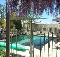 Must Love Dogs BB and Self-Contained Cottage - Coogee Beach Accommodation