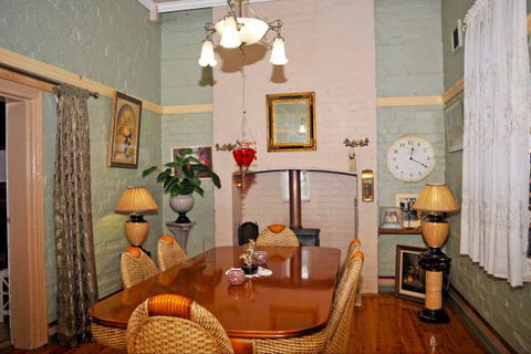 Must Love Dogs B&B And Self-Contained Cottage - Coogee Beach Accommodation 8