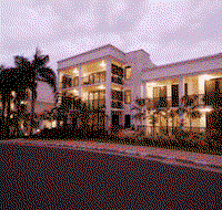 Elysium Apartments Palm Cove - Coogee Beach Accommodation