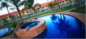 Best Western Pines Country Club Motor Inn - Coogee Beach Accommodation 1