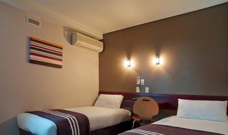 Y Hotel City South - Coogee Beach Accommodation 3