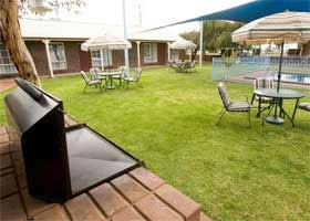 Carn Court Holiday Apartments - Coogee Beach Accommodation 3