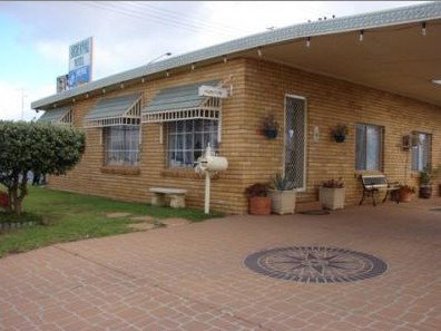 Ardeanal Motel - Coogee Beach Accommodation 0